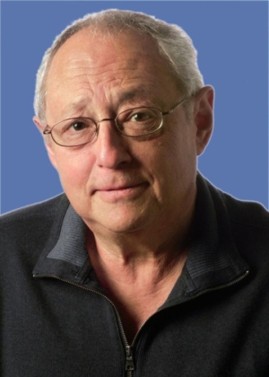 Sheldon Ocker: “Manny used to use other people's bats, pants, and shirts.”